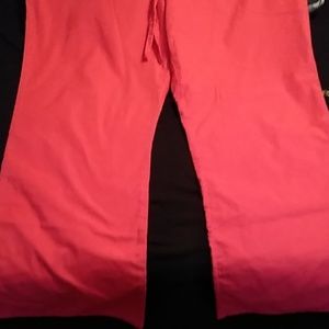 Scrub bottoms size large true to size